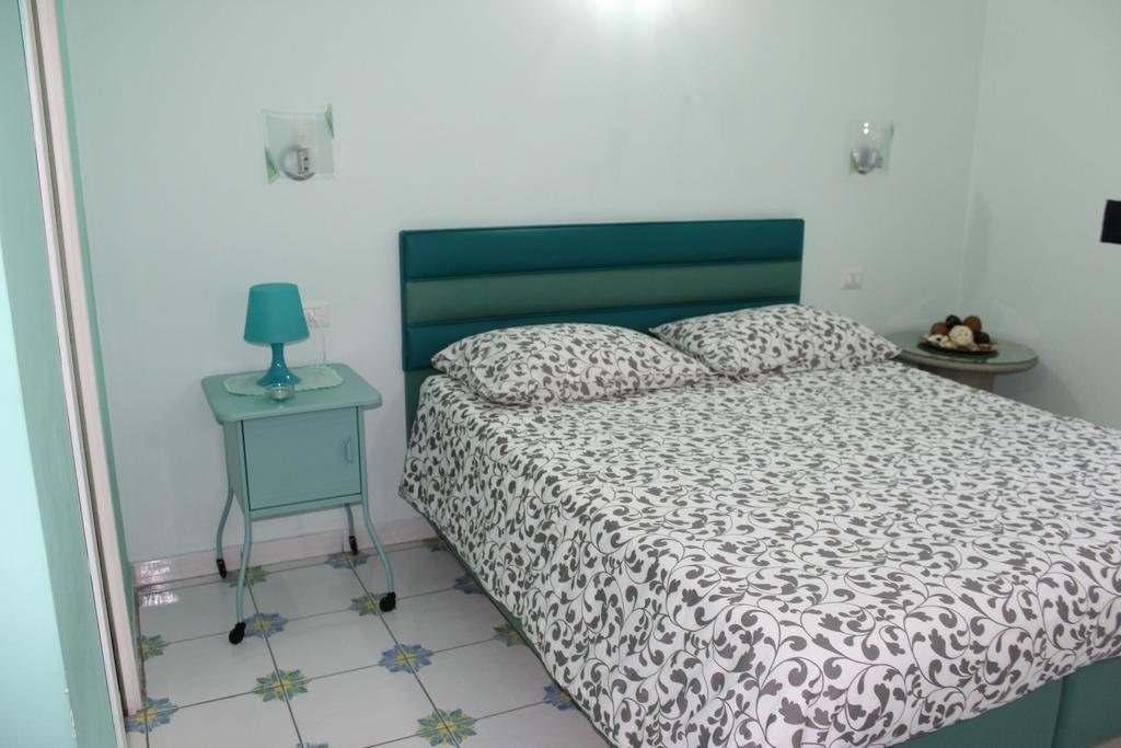 Viaggio A Napoli B&B Bagian luar foto