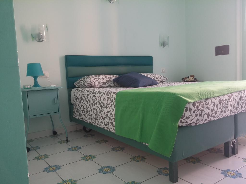Viaggio A Napoli B&B Bagian luar foto