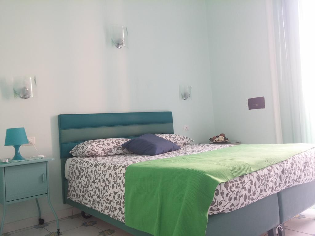 Viaggio A Napoli B&B Bagian luar foto