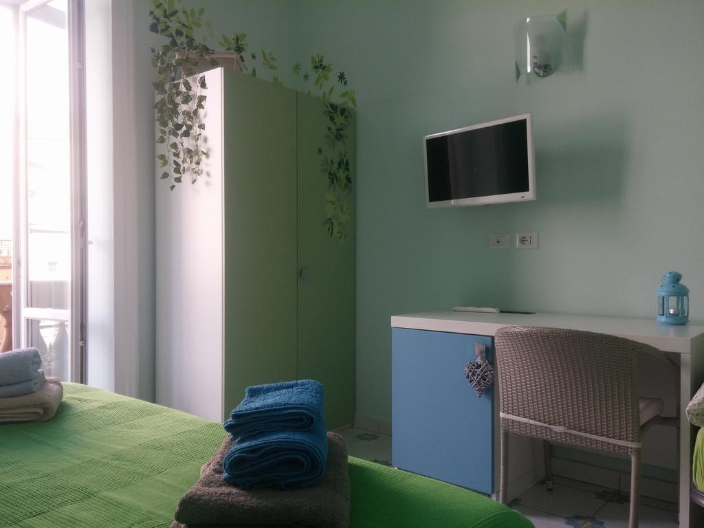 Viaggio A Napoli B&B Bagian luar foto