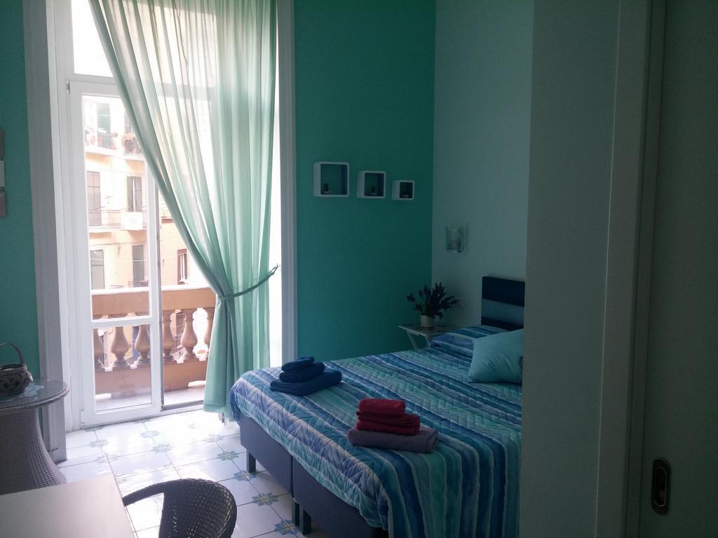 Viaggio A Napoli B&B Bagian luar foto