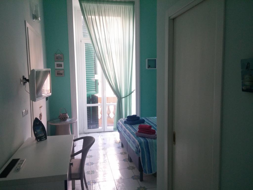Viaggio A Napoli B&B Bagian luar foto