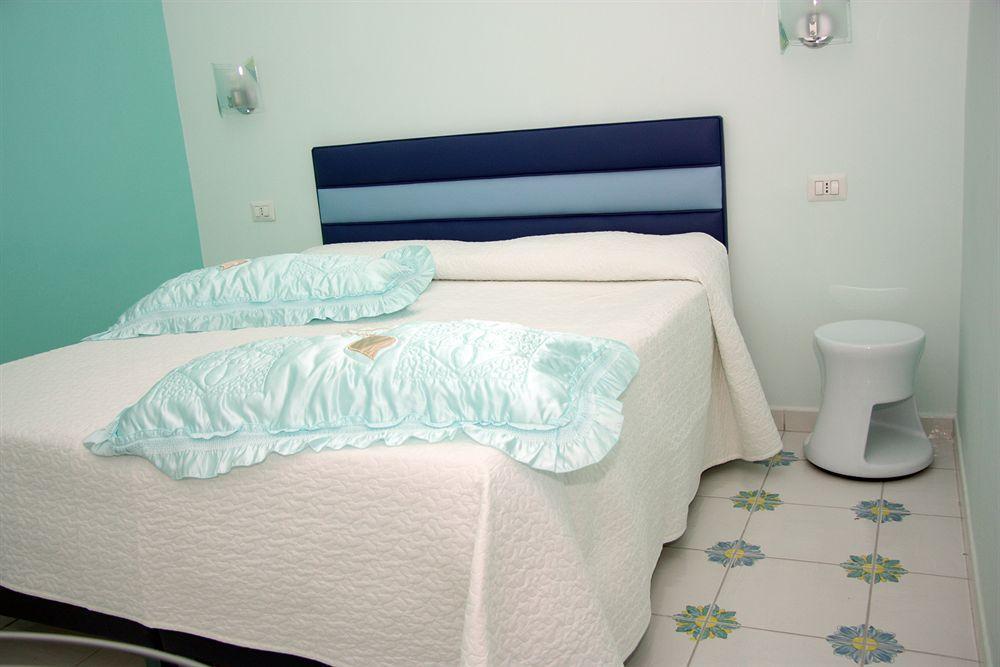 Viaggio A Napoli B&B Bagian luar foto